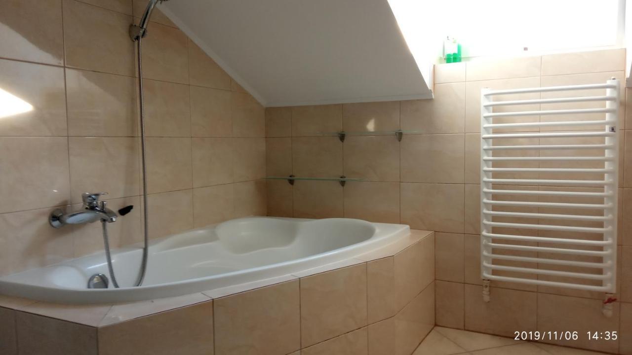 Apartament W Domu Na Wsi Томашув-Любельский Экстерьер фото